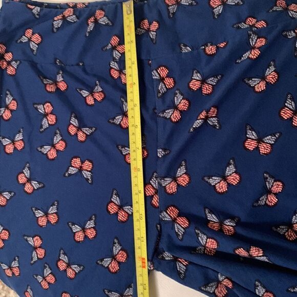 LuLaRoe Blue/ Red Leggings Cropped Size T/ C (tall & curvy) - Picture 4 of 6